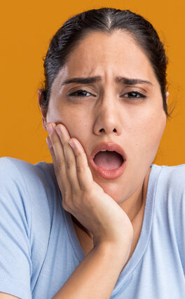 வாயிலும் கழுத்திலும் புண்?