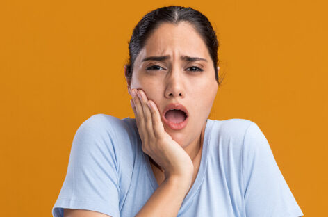 வாயிலும் கழுத்திலும் புண்?