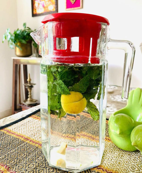 Lemon Infused Water – Cleansing & Refreshing!