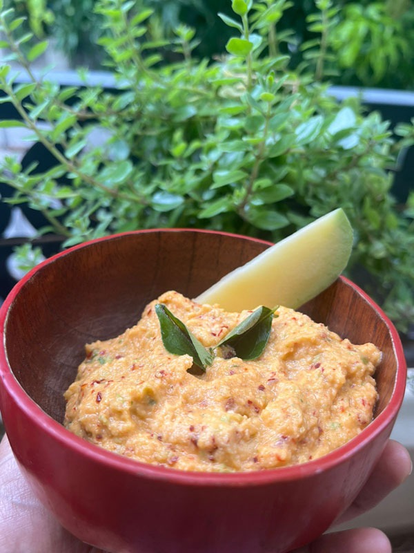 Raw Mango Chutney/Pacha Manga Chammanthi